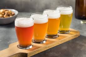 Craft bira bardakları ve köpük